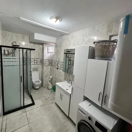 Istanbul Havaalani Yaninda Deniz Kiyisina Sahip Odalar Homestay