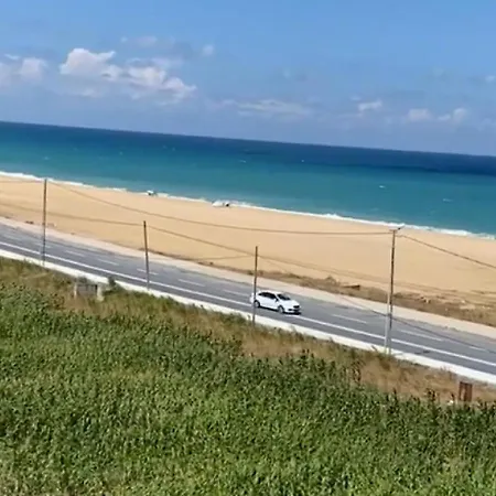 Istanbul Havaalani Yaninda Deniz Kiyisina Sahip Odalar *